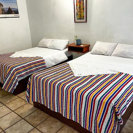 Hotel Om Downtown 圣克鲁斯华特库 外观 照片