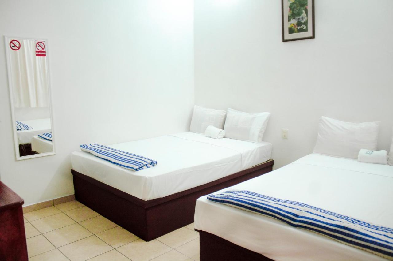 Hotel Om Downtown 圣克鲁斯华特库 外观 照片