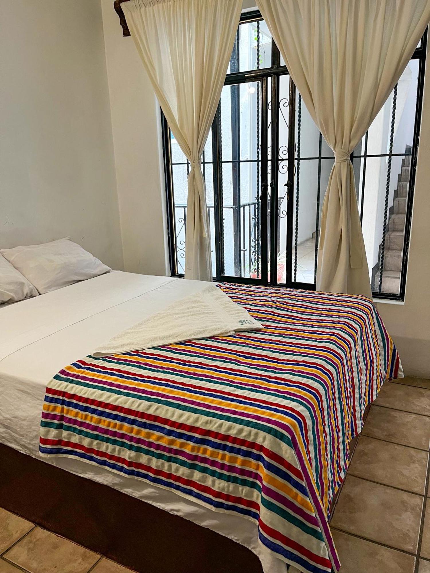 Hotel Om Downtown 圣克鲁斯华特库 客房 照片